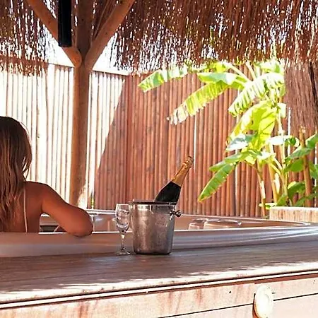 Bellazure Hotel 4*