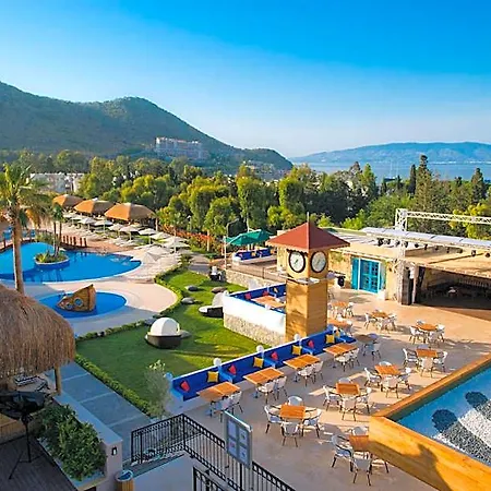 Bellazure Hotel 4*