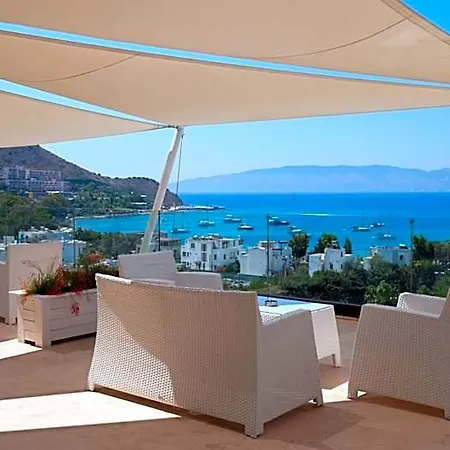 Bellazure Resort